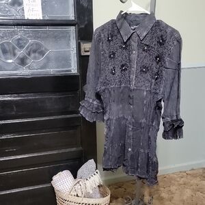 #106 NWT Young Threads Black Embroidery Blouse Gathered Waist Woman Size M